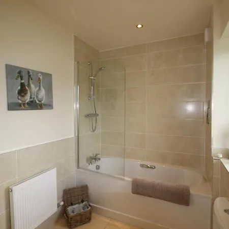 Mannin Bay Beach House *