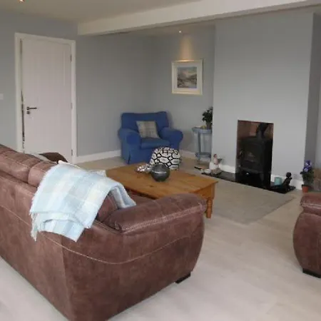 Mannin Bay Beach House *